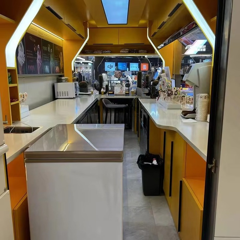 Fastfoodtruck met snackautomaa - Food Snacks Chips recensie en prijs